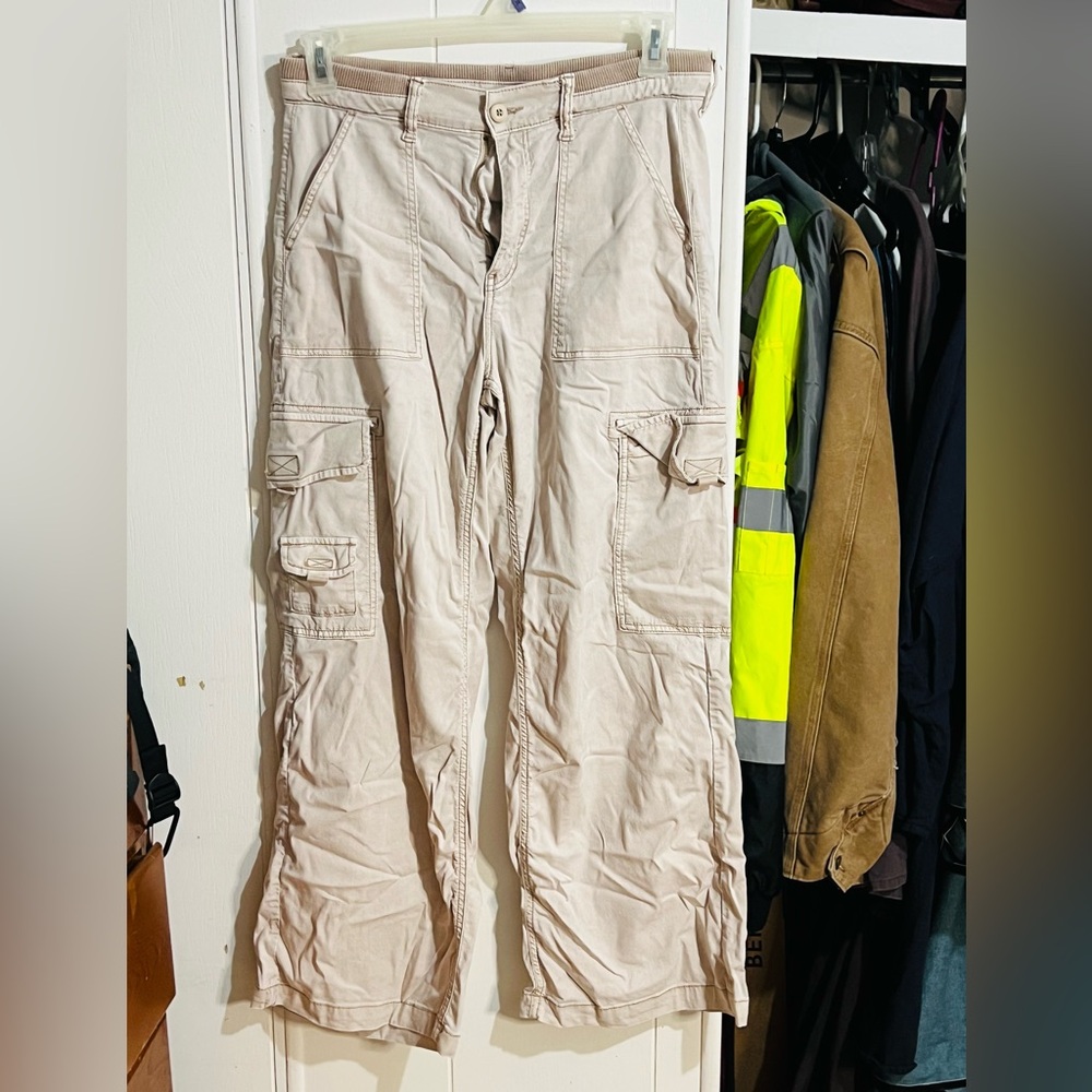 American Eagle Outfitters Beige Cargo Pants